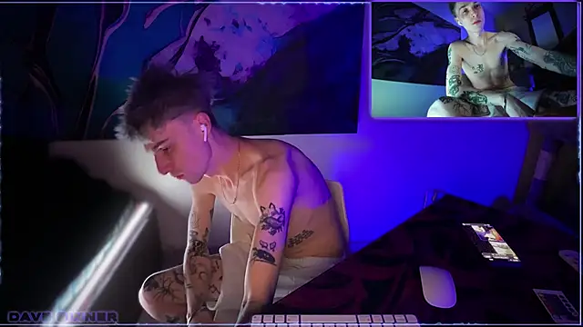 Snapshot of davesinner chatting on May 21, 2026, 11:56 pm davesinner online show from May 21, 2026, 11:56 pm