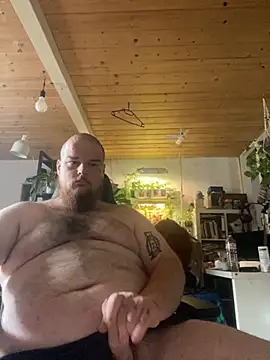 Snapshot of JohnDrippingCum chatting on September 30, 2025, 8:30 am JohnDrippingCum online show from September 30, 2025, 8:30 am