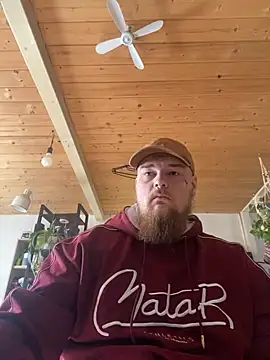 Snapshot of JohnDrippingCum chatting on October 29, 2025, 11:01 am JohnDrippingCum online show from October 29, 2025, 11:01 am