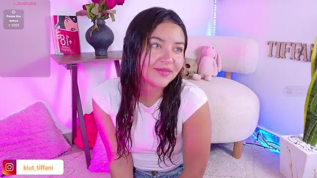 Kiut tiffanii online show from December 4, 2025, 11:30 am