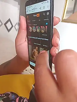 Snapshot of Big10387 chatting on December 21, 2025, 1:18 pm Big10387 online show from December 21, 2025, 1:18 pm