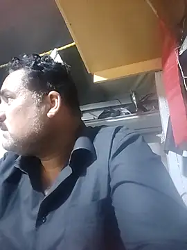 Snapshot of mM0140 chatting on May 11, 2026, 9:23 pm mM0140 online show from May 11, 2026, 9:23 pm