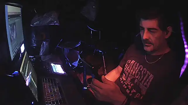 Snapshot of Rod_Contreras_ARG chatting on November 9, 2025, 2:54 am Rod Contreras ARG online show from November 9, 2025, 2:54 am