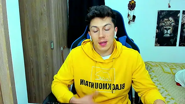 javiersexymann online show from January 10, 2025, 2:04 am