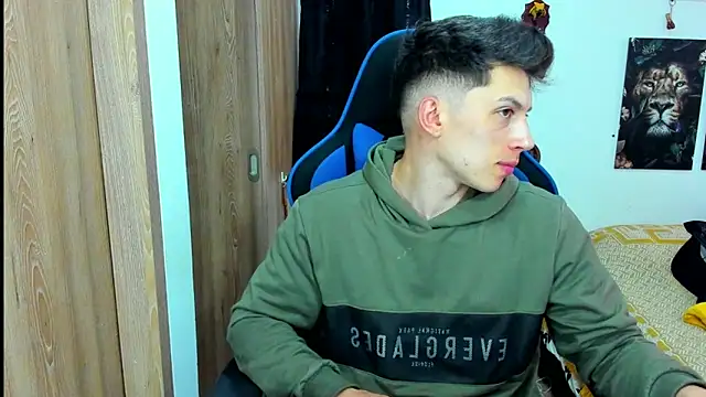 javiersexymann online show from January 20, 2025, 7:57 pm