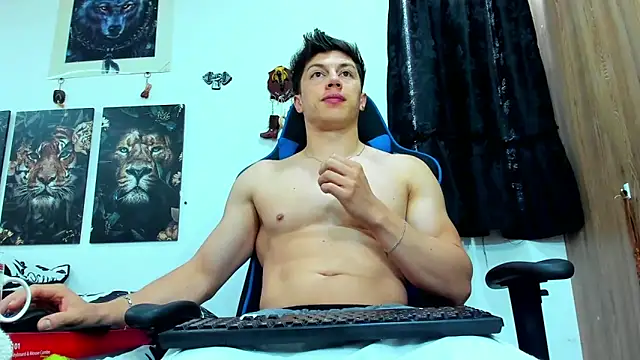 javiersexymann online show from March 5, 2025, 7:49 pm