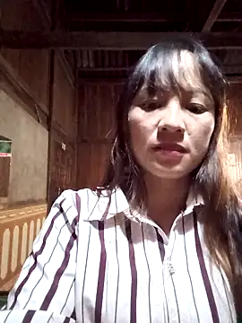 Mini3333 online show from October 25, 2025, 12:23 pm