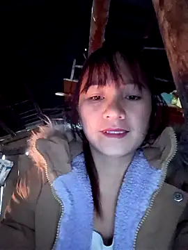 Mini3333 online show from January 7, 2026, 12:46 am