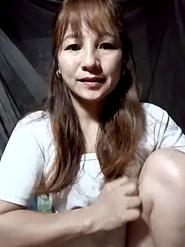 Mini3333 online show from February 25, 2026, 5:11 pm