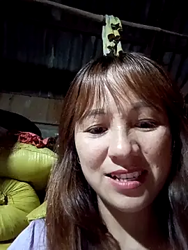 Mini3333 online show from April 3, 2026, 2:15 pm