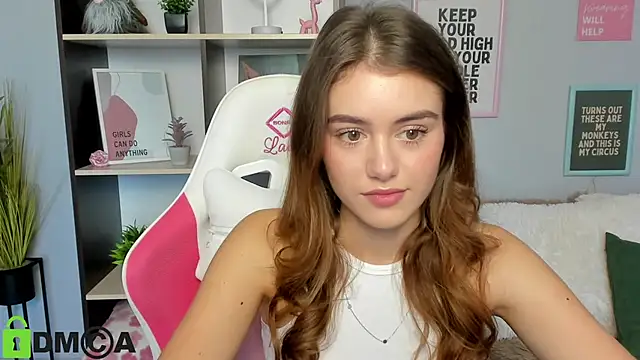 TracySpark online show from November 13, 2025, 8:24 am