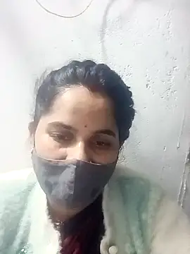 JULEE-740 online show from October 30, 2025, 8:20 pm