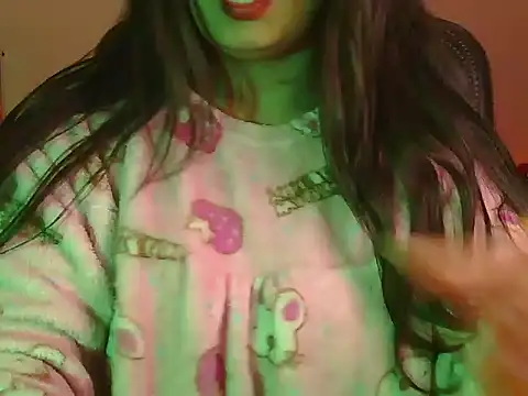 Hot shaly online show from November 22, 2025, 6:12 am