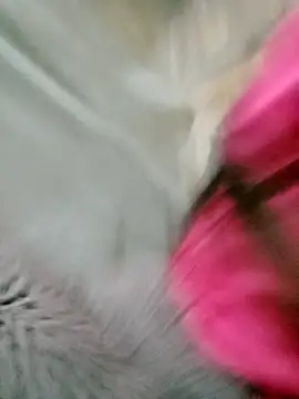 lucybaby00 online show from October 28, 2025, 2:09 pm