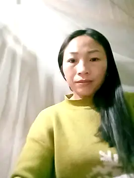 lucybaby00 online show from February 9, 2026, 10:25 pm