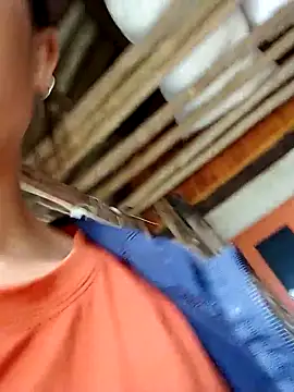 lucybaby00 online show from April 18, 2026, 4:49 am