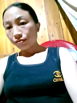 Snapshot of lucybaby00 chatting on April 22, 2026, 11:45 am lucybaby00 online show from April 22, 2026, 11:45 am