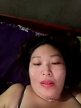 phunphun online show from October 7, 2025, 2:20 am