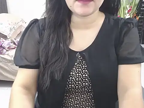 Snapshot of Ridiha_Pari chatting on June 1, 2026, 8:32 pm Ridiha Pari online show from June 1, 2026, 8:32 pm