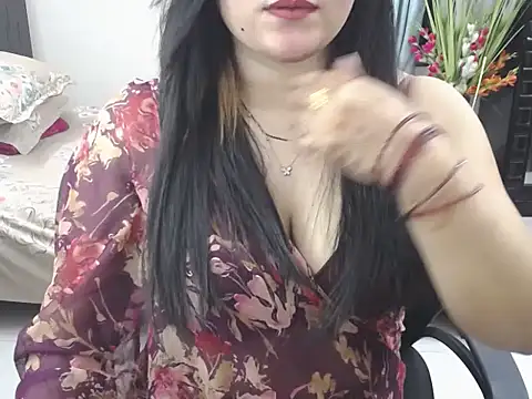 Snapshot of Ridiha_Pari chatting on June 2, 2026, 5:15 pm Ridiha Pari online show from June 2, 2026, 5:15 pm