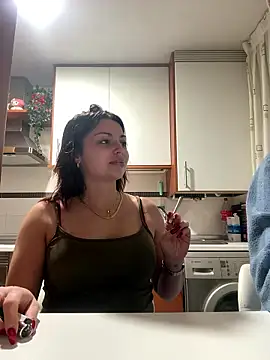 NoeliaGarcia17 online show from January 7, 2026, 11:18 pm