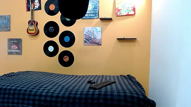 skinnyverus18 online show from March 14, 2026, 7:08 pm