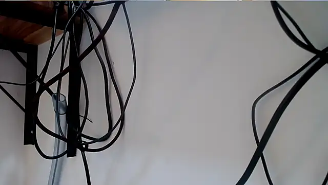 skinnyverus18 online show from April 19, 2026, 6:54 pm