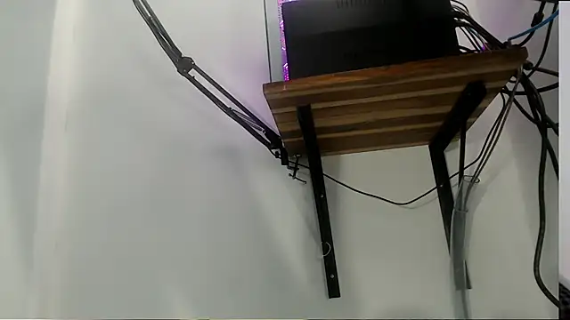 skinnyverus18 online show from May 23, 2026, 7:29 pm