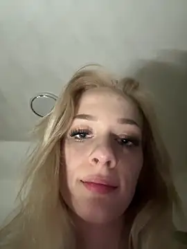 DaryaDoll online show from February 8, 2026, 3:54 am