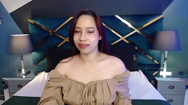 Luciegh  online show from September 17, 2025, 11:23 am