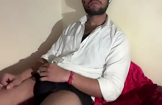 Snapshot of RavenBlack21 chatting on January 6, 2026, 11:07 pm RavenBlack21 online show from January 6, 2026, 11:07 pm