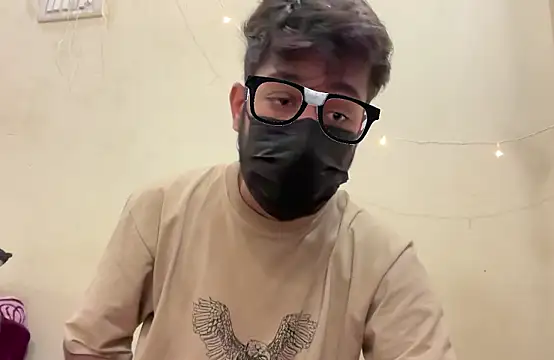 Snapshot of RavenBlack21 chatting on February 5, 2026, 4:39 am RavenBlack21 online show from February 5, 2026, 4:39 am