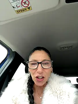 Snapshot of eddivad6974 chatting on December 18, 2025, 2:23 pm eddivad6974 online show from December 18, 2025, 2:23 pm