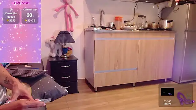 AllysonStonne online show from January 16, 2026, 1:42 am