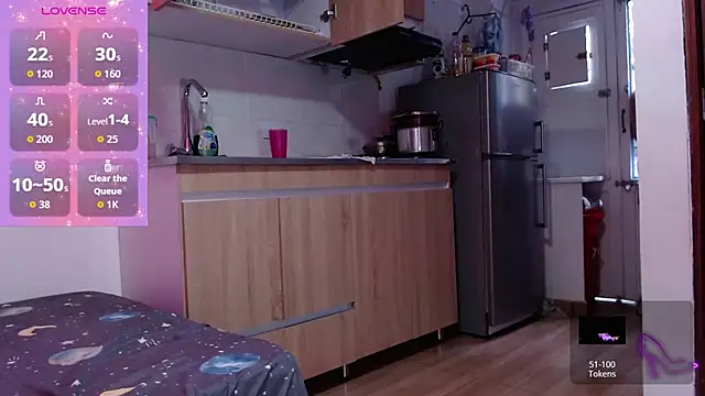 AllysonStonne online show from April 9, 2026, 8:47 pm