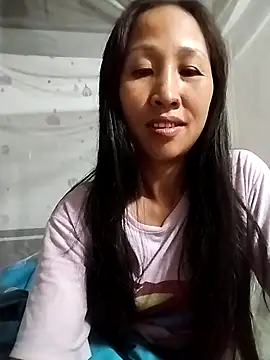 cute love00 online show from October 31, 2025, 6:58 am