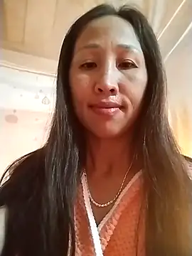 cute love00 online show from November 23, 2025, 2:17 pm