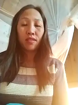 cute love00 online show from November 29, 2025, 9:29 pm