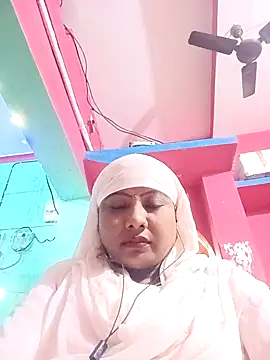 Snapshot of Apkisona8 chatting on November 8, 2025, 8:03 am Apkisona8 online show from November 8, 2025, 8:03 am