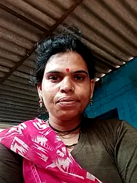 Snapshot of Soniya_pandit chatting on July 5, 2026, 8:21 am Soniya pandit online show from July 5, 2026, 8:21 am