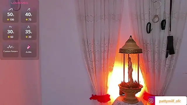 Snapshot of Pattymilf_ofc chatting on December 15, 2025, 6:34 pm Pattymilf ofc online show from December 15, 2025, 6:34 pm