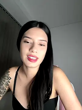 Snapshot of giasteele chatting on November 28, 2025, 1:30 am giasteele online show from November 28, 2025, 1:30 am