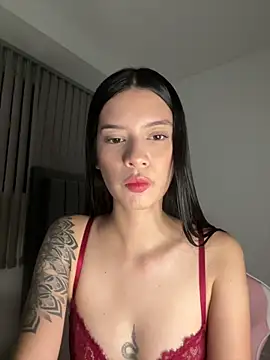 Snapshot of giasteele chatting on March 3, 2026, 1:01 am giasteele online show from March 3, 2026, 1:01 am