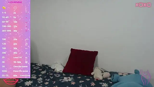 Allison 19   online show from October 23, 2025, 10:14 am