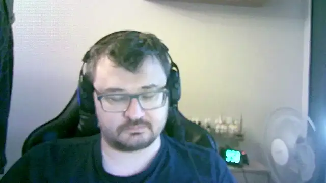 Snapshot of SirAbuser chatting on October 30, 2025, 6:59 am SirAbuser online show from October 30, 2025, 6:59 am