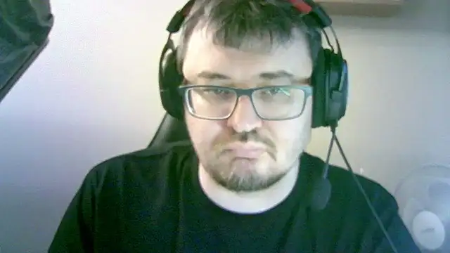 Snapshot of SirAbuser chatting on November 6, 2025, 6:25 am SirAbuser online show from November 6, 2025, 6:25 am