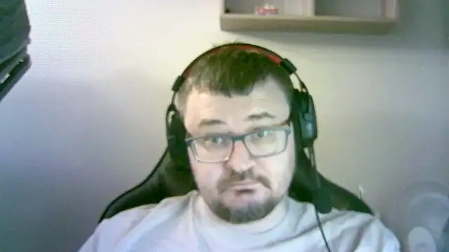 Snapshot of SirAbuser chatting on November 26, 2025, 6:25 am SirAbuser online show from November 26, 2025, 6:25 am