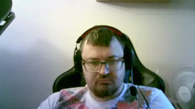 Snapshot of SirAbuser chatting on December 1, 2025, 8:41 am SirAbuser online show from December 1, 2025, 8:41 am