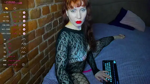 Cutiee Alicee online show from February 1, 2025, 1:44 am