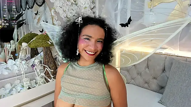 ellette   online show from October 20, 2025, 8:09 pm